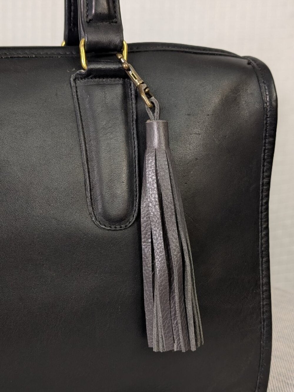 Handmade Leather Tassel Bag Charm – Grey